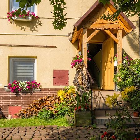 Osrodek Wypoczynkowy "Jak U Mamy" Mszana Dolna Exterior photo